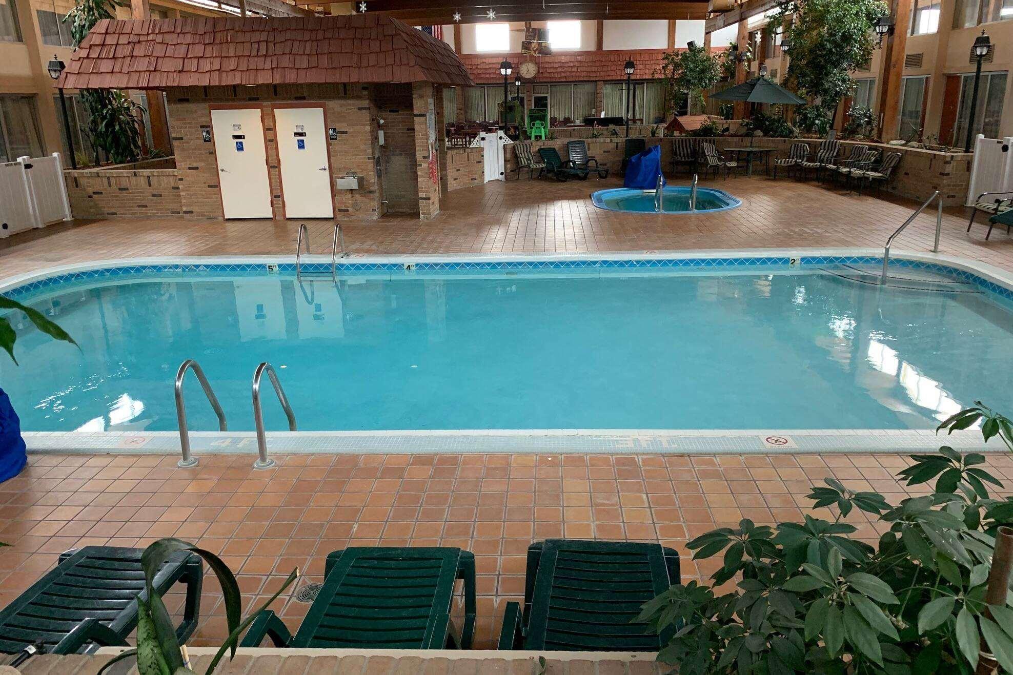 Travelodge By Wyndham Gaylord Extérieur photo