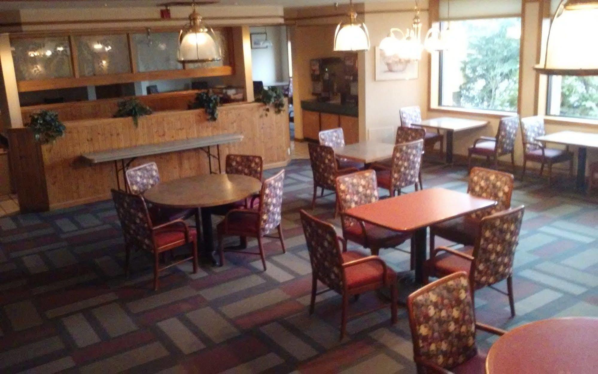 Travelodge By Wyndham Gaylord Extérieur photo